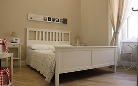 B&B Garibaldi Station