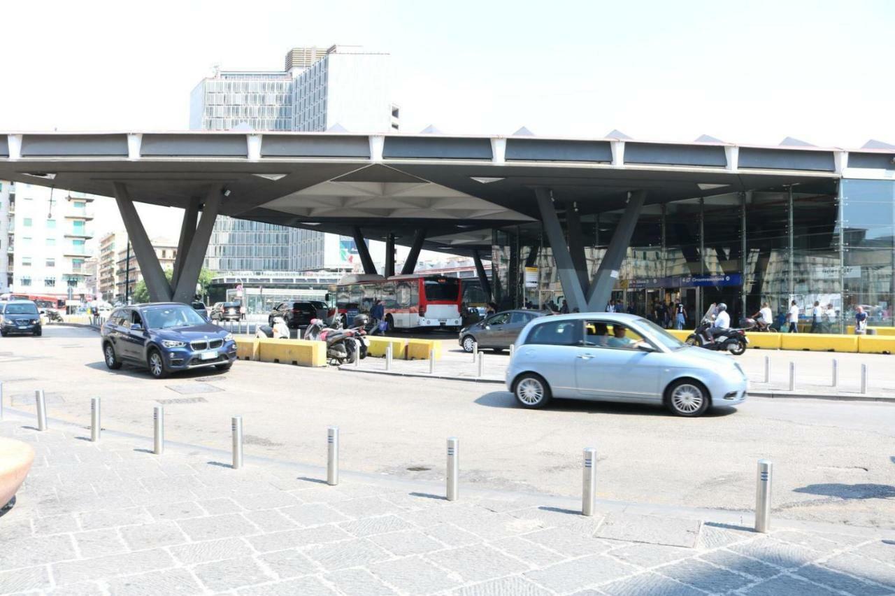 B&B Garibaldi Station Napoli Esterno foto